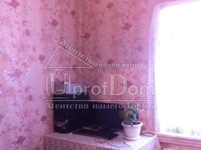 Дом, в п. Кукуштан,  общ пл 200 кв.м., 12 соток земли