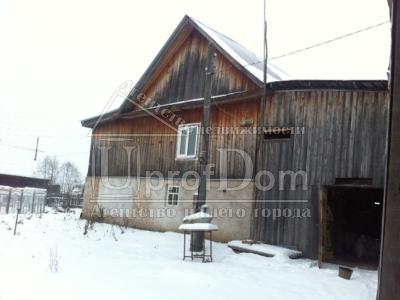 Дом, в п. Кукуштан,  общ пл 200 кв.м., 12 соток земли